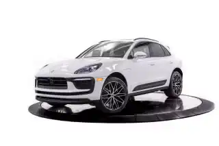 2026 Porsche Macan Base's photo