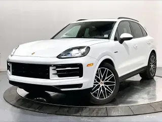 2026 Porsche Cayenne E-Hybrid photo 5