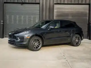 2026 Porsche Macan T's photo