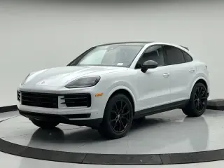2026 Porsche Cayenne Base photo 5