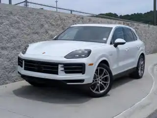 2026 Porsche Cayenne E-Hybrid's photo