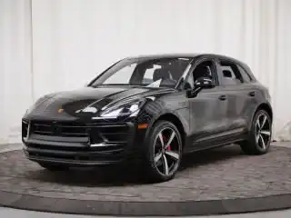 2023 Porsche Macan S's photo