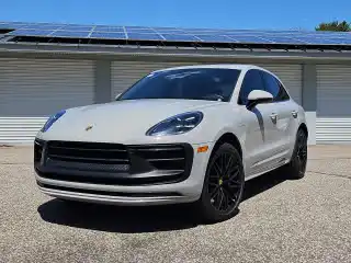 2022 Porsche Macan GTS's photo