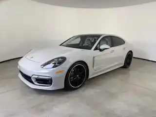 2023 Porsche Panamera 4 Platinum Edition's photo