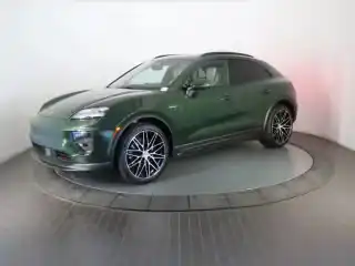 2025 Porsche Macan Macan 4 Electric's photo