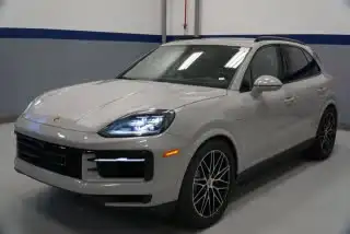 2026 Porsche Cayenne E-Hybrid's photo