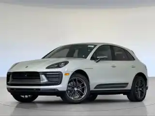 2026 Porsche Macan T's photo