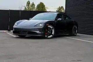 2025 Porsche Taycan 4S's photo