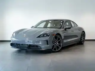 2026 Porsche Taycan 4's photo