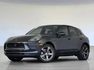 2026 Porsche Macan T's photo