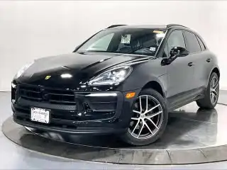 2024 Porsche Macan T's photo