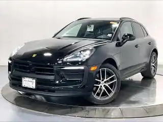 2024 Porsche Macan T's photo