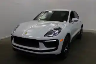 2026 Porsche Macan T's photo