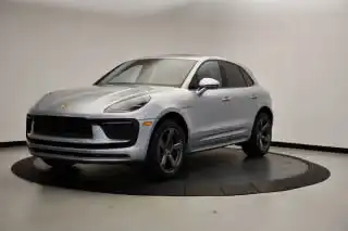 2026 Porsche Macan Base's photo