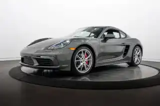 2025 Porsche 718 Cayman S's photo