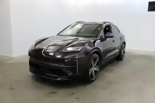 2024 Porsche Macan Macan Turbo Electric's photo