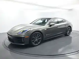 2026 Porsche Panamera 4's photo