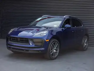 2026 Porsche Macan T photo 1