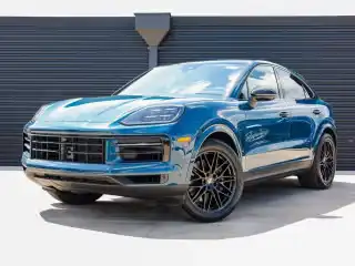 2026 Porsche Cayenne Base's photo