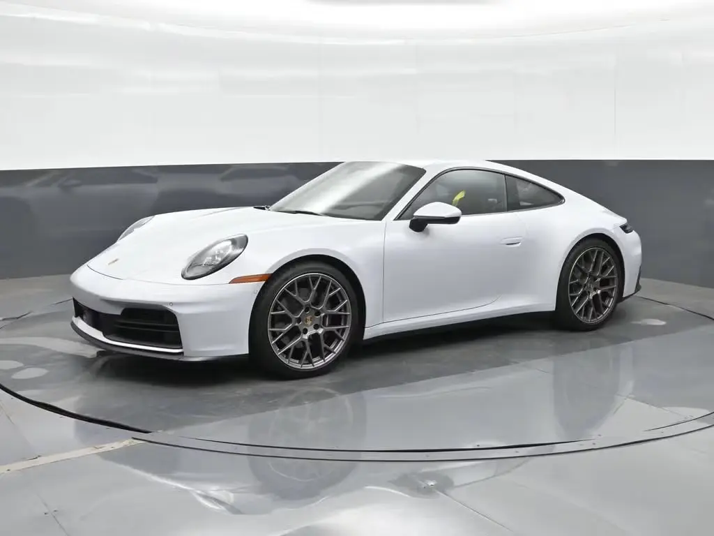 2025 Porsche 911 undefined photo 4