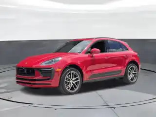 2026 Porsche Macan Base's photo