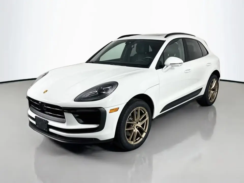 2023 Porsche Macan Base photo 3