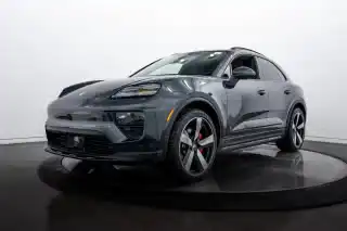 2025 Porsche Macan Macan 4S Electric's photo