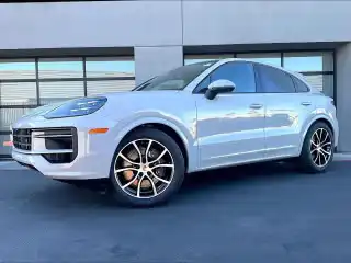 2026 Porsche Cayenne Base's photo