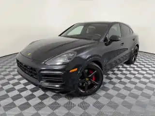 2021 Porsche Cayenne GTS's photo