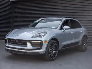 2024 Porsche Macan T's photo