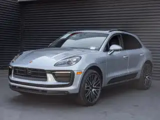 2024 Porsche Macan T's photo