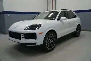 2026 Porsche Cayenne Base's photo