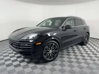 2026 Porsche Cayenne Base photo 5