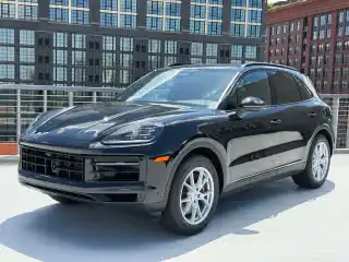 2026 Porsche Cayenne Base's photo