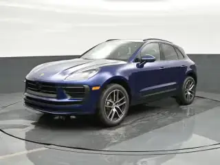 2026 Porsche Macan Base photo 1