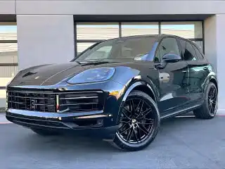 2026 Porsche Cayenne Base's photo