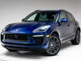 2026 Porsche Macan Base's photo