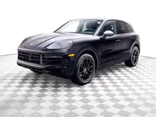 2024 Porsche Cayenne Base's photo