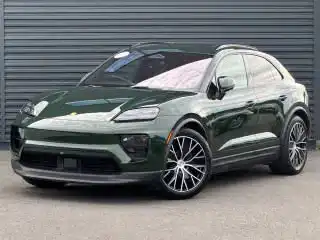 2024 Porsche Macan Macan 4 Electric's photo
