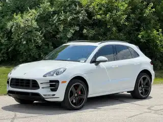 2015 Porsche Macan Turbo's photo
