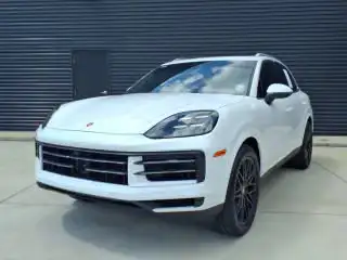2024 Porsche Cayenne Base's photo