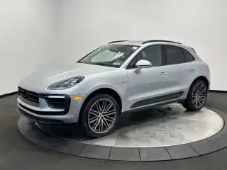 2026 Porsche Macan T's photo