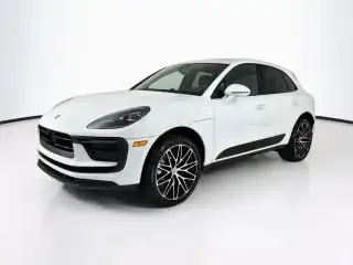 2026 Porsche Macan T photo 1