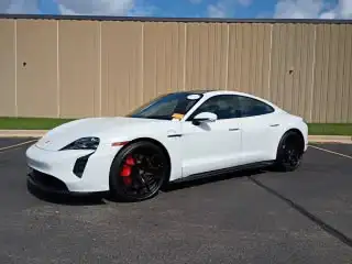 2023 Porsche Taycan GTS's photo