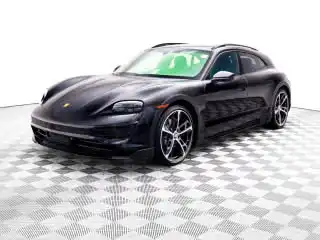 2022 Porsche Taycan Cross Turismo's photo