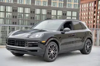 2026 Porsche Cayenne Base photo 5