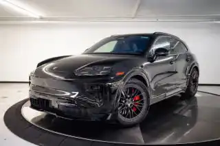 2026 Porsche Cayenne Cayenne Turbo Electric's photo