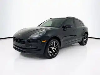 2025 Porsche Macan Base's photo