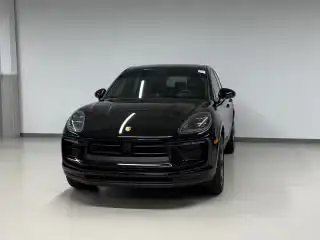 2026 Porsche Macan T's photo