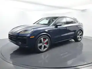 2025 Porsche Cayenne Turbo E-Hybrid's photo